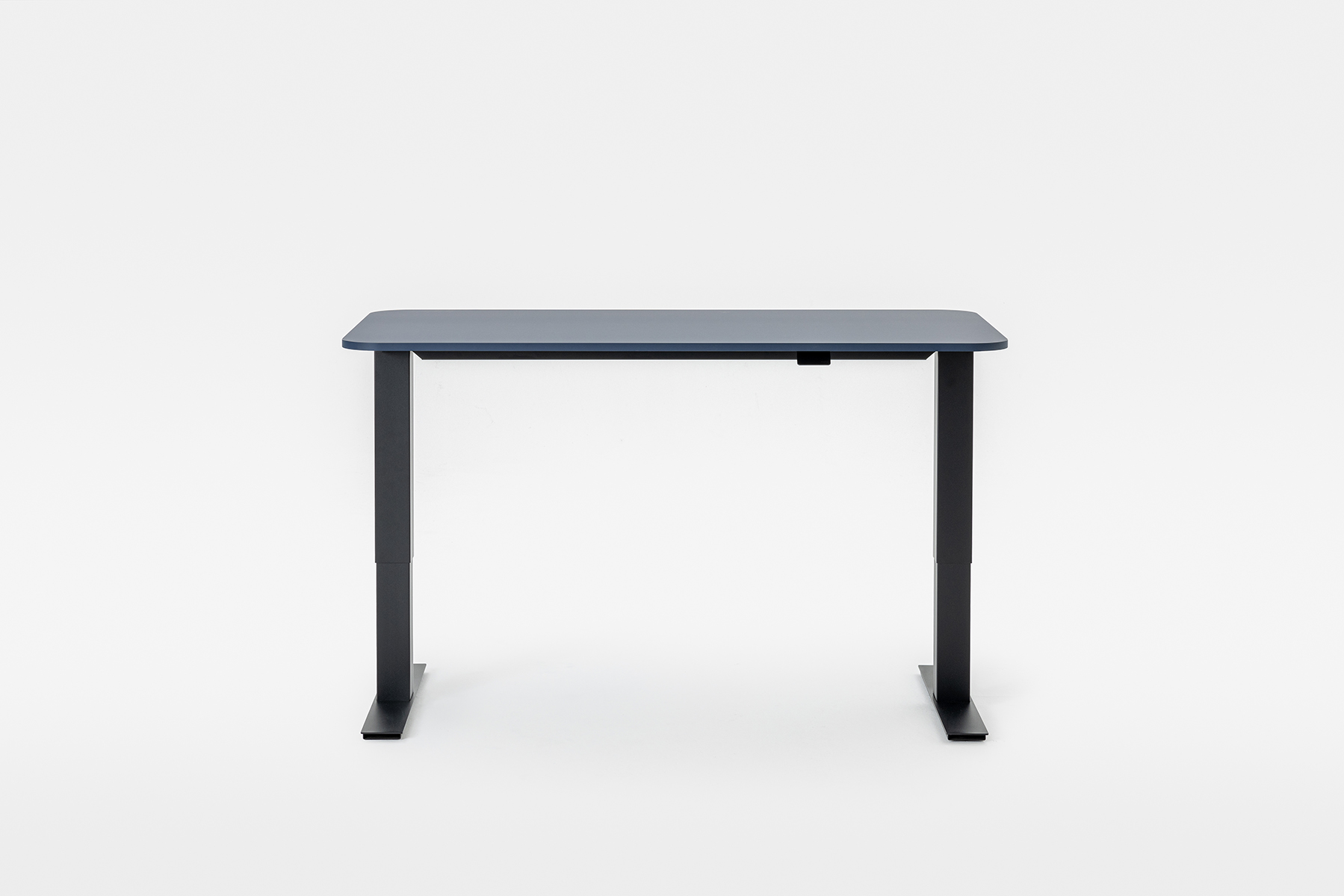 Follow desk monocromatico tavolo