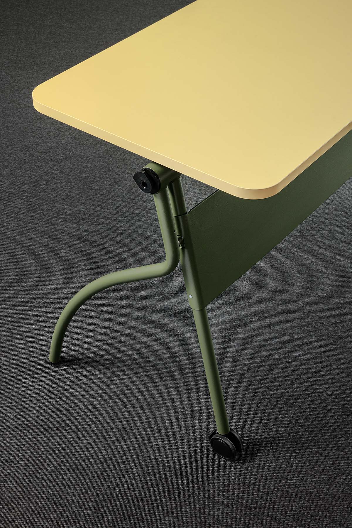 Gate training tilting tavolo