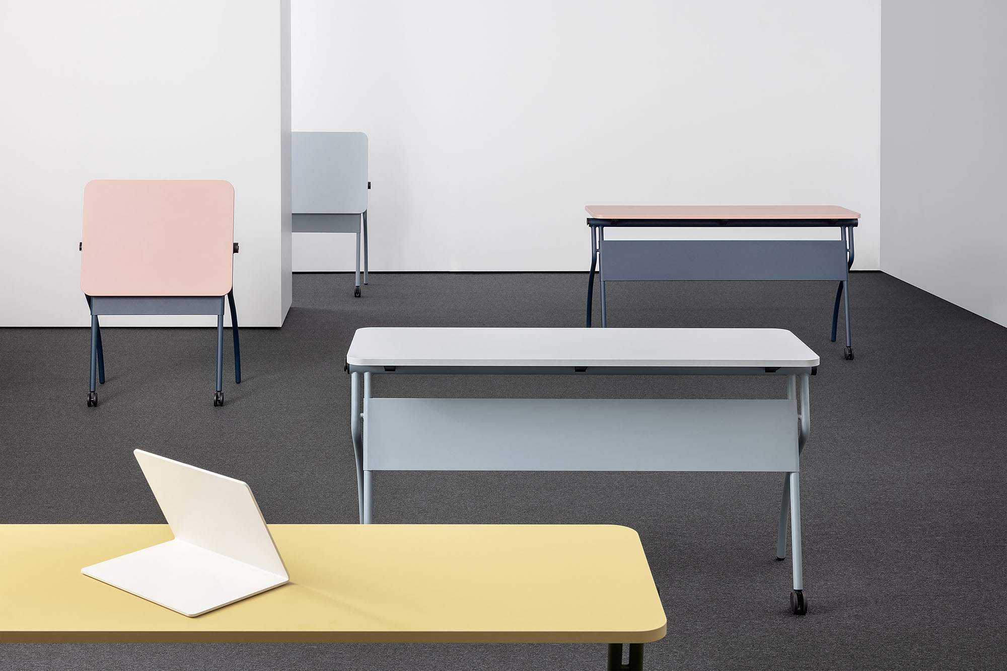 Gate training tilting tavolo