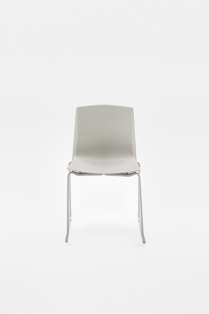 Loto sled chair sedia