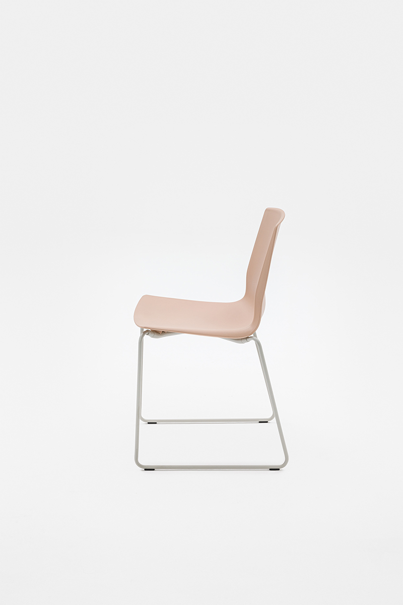 Loto sled chair sedia
