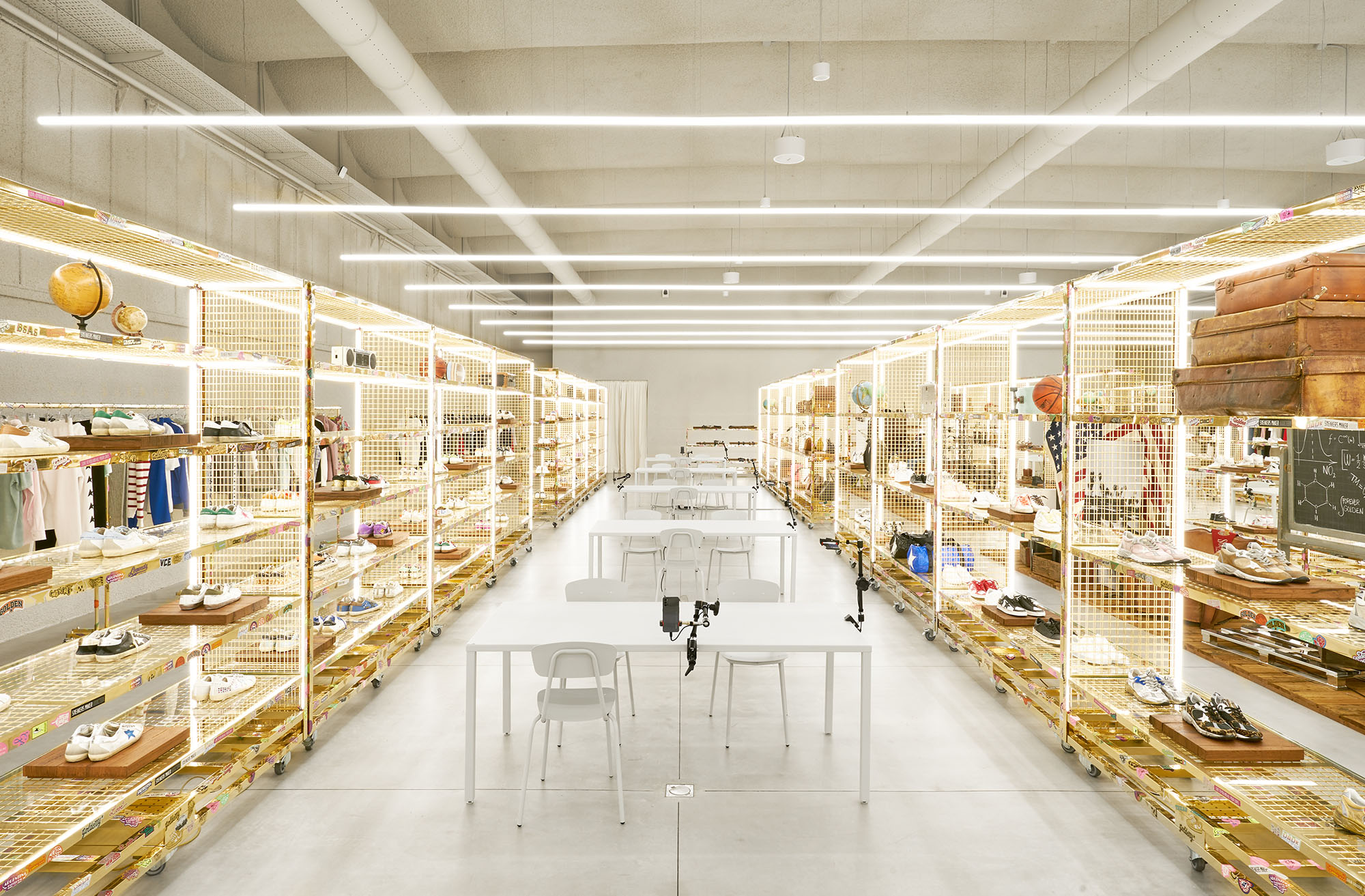 Mara golden goose showroom milano