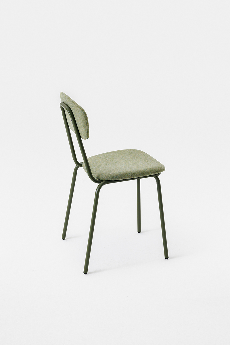 Simple soft chair sedia