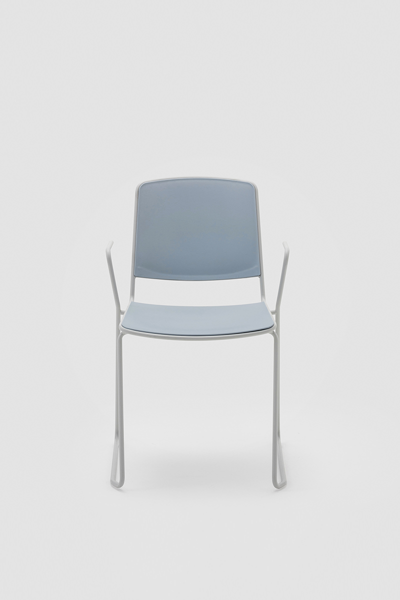 Vea sled armchair sedia