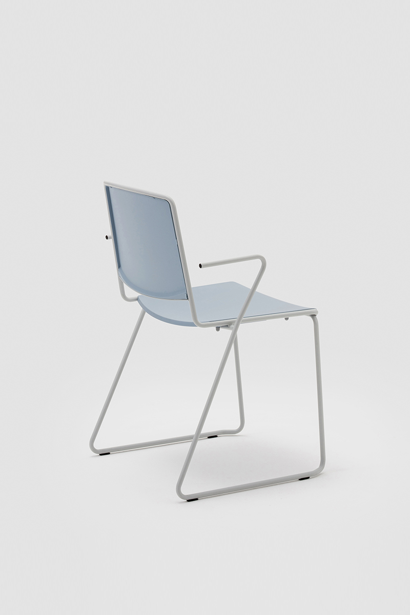 Vea sled armchair sedia